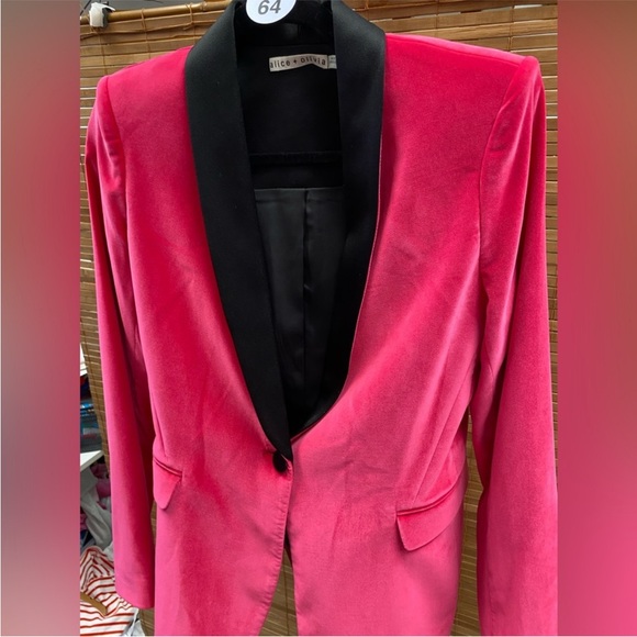 Alice + Olivia Fuchsia Pink Velvet blazer - Picture 8 of 10